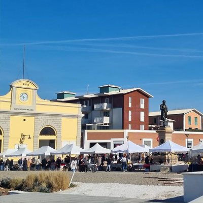 Brocantage the second-hand market in Livorno