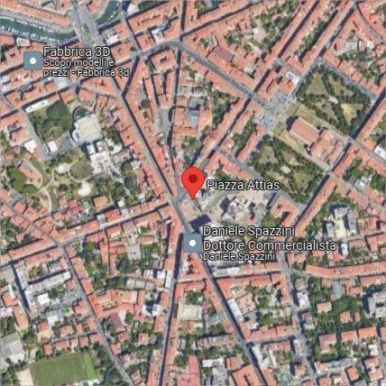 Shopping in Piazza Attias in Livorno