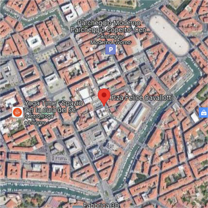Shopping in Piazza Cavallotti in Livorno